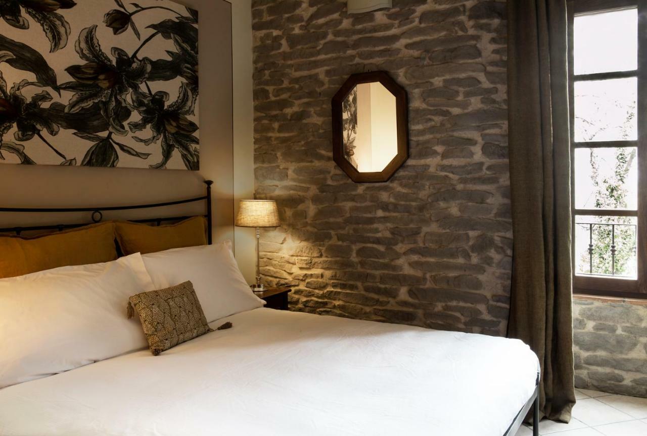 La Locanda Del Borgo Torrechiara Экстерьер фото